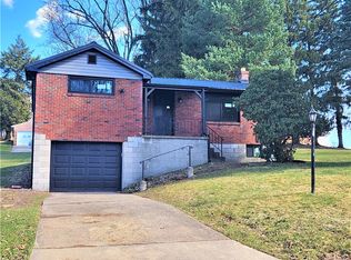 1040 Beech St, Washington, PA 15301