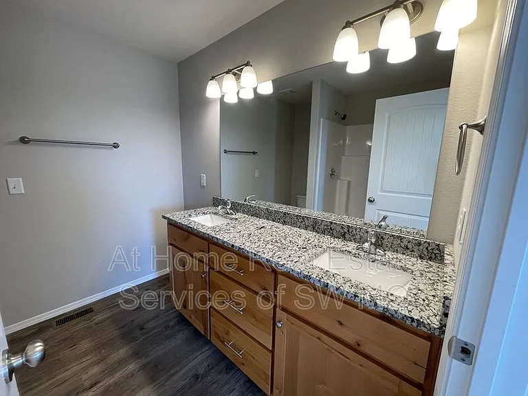 204 E Seminole St — Photo 11