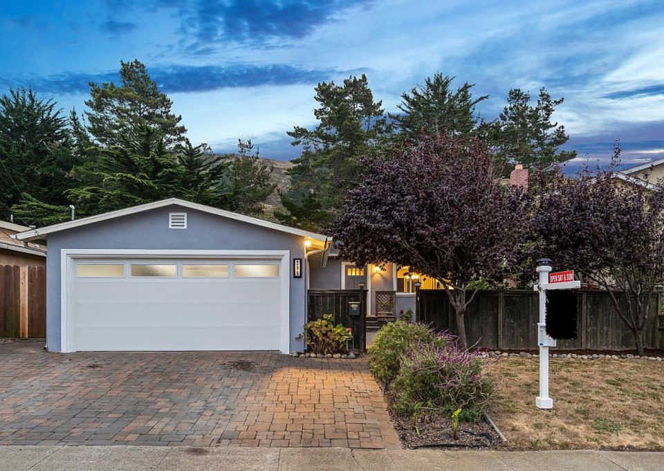 1st image of 296 Seaside Dr