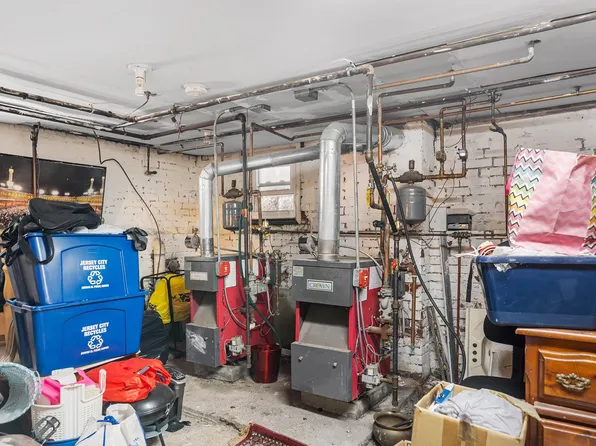 41 Garrison Avenue image 35 of 39