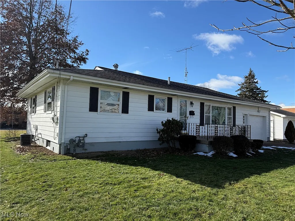 1103 Overlook Ave SW photo 1
