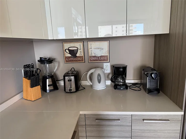 1300 Brickell Bay Dr #1007 — Photo 7