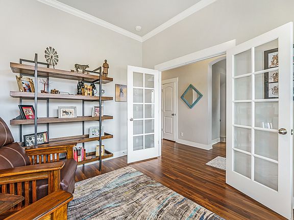 3rd image of 6064 N Alton St