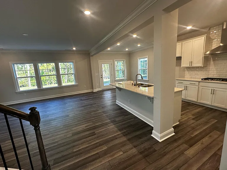 564 Tanner Lake Ln — Photo 3