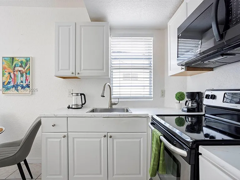 7326 Collins Ave #108 — Photo 21