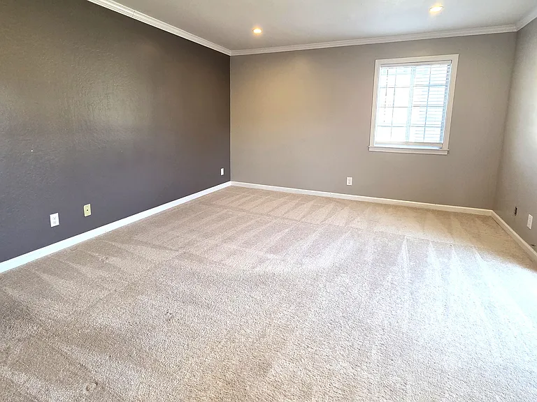 21933 Nugget Canyon Dr — Photo 10