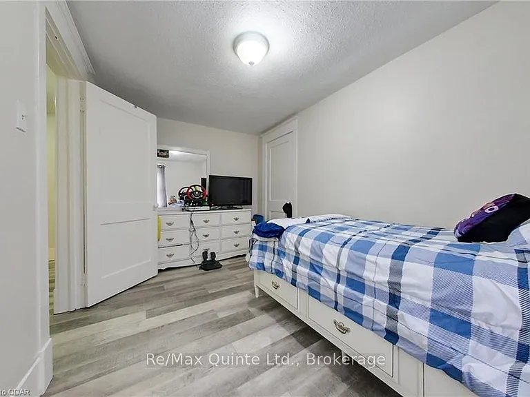218 Coleman St — Photo 22