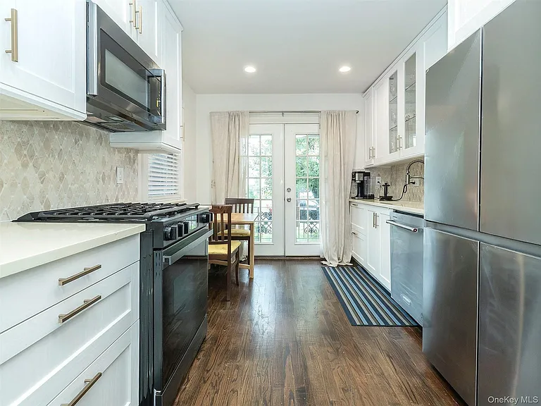 37 Dunwood Rd #B — Photo 3