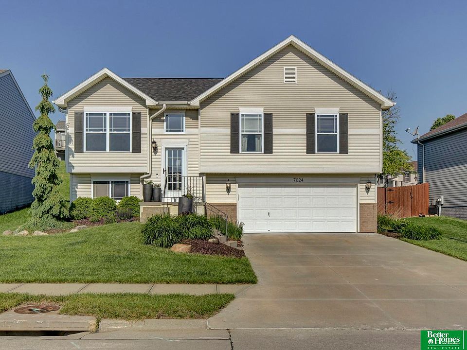 7024 N 88th St, Omaha, NE 68122 | Zillow