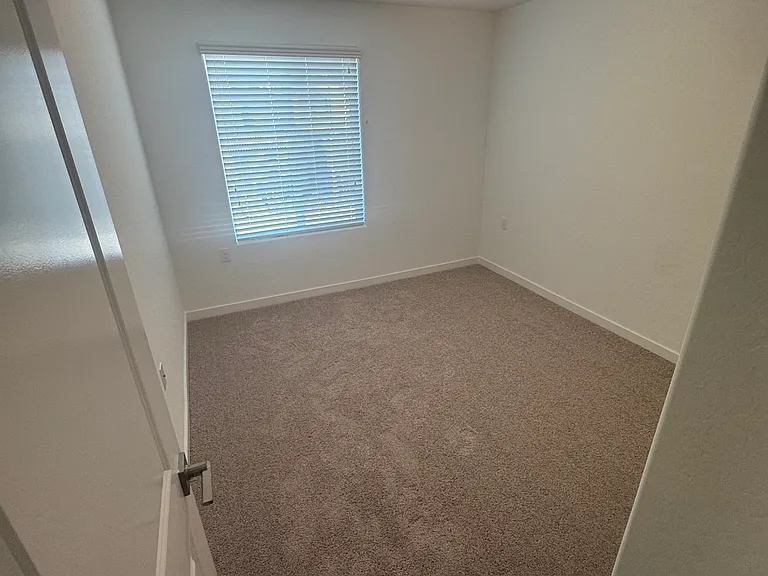 2933 E Veleta Dr — Photo 14