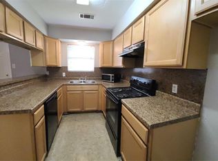 17421 Fir Rd, Alvin, TX 77511