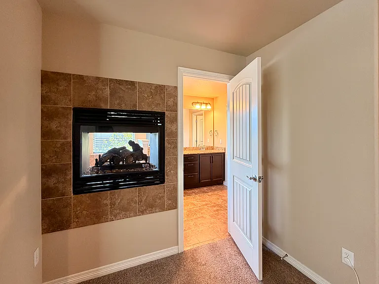 2760 Bridle Dr — Photo 15
