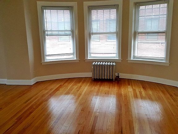 5th image of 1000 W Thorndale Ave #2