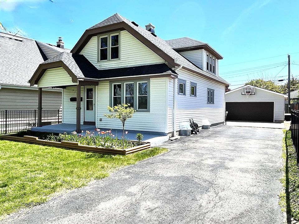 1st image of 2401 W Plainfield AVENUE