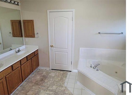 4th image of 3733 Eagles Nest St