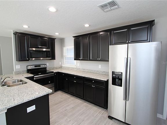 5th image of 3111 N Covington Dr