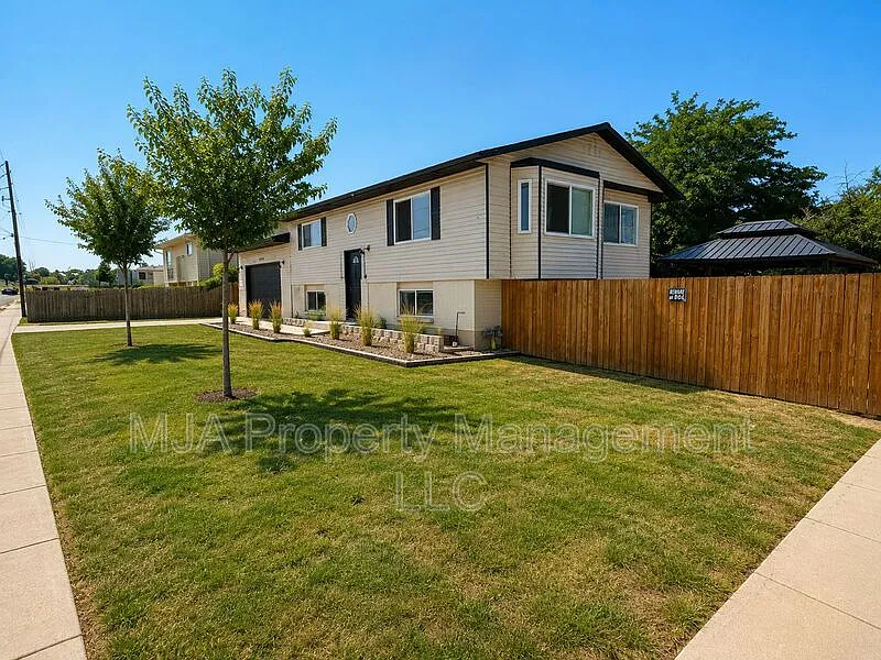 3930 W Old Bingham Hwy