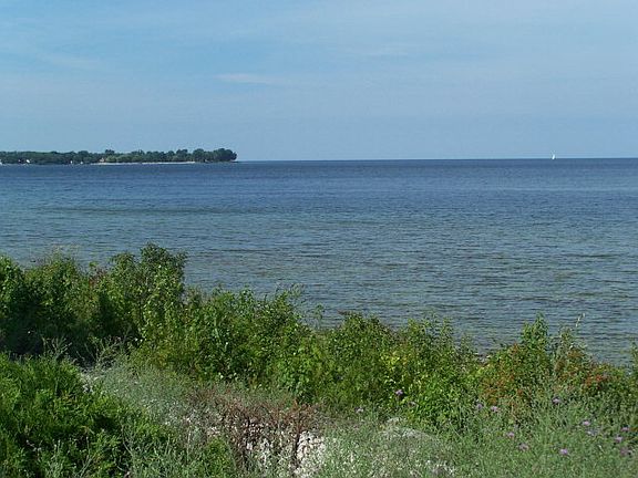 2nd image of 8153 Bay Dr