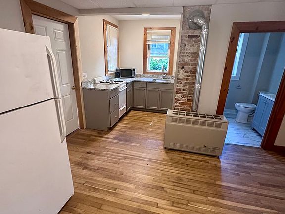 5th image of 3 Rock St APT 1