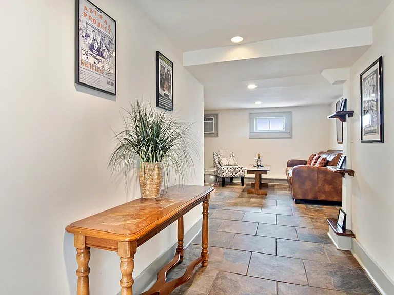 1238 Cambronne St #A — Photo 5