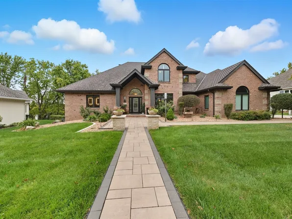 1023 Tulip Tree Ln, West Des Moines, IA 50266