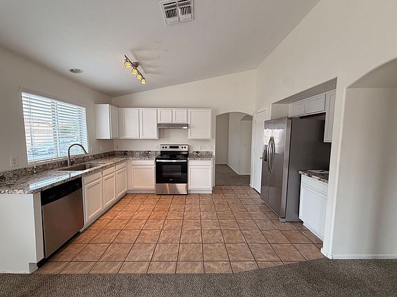 4th image of 11914 W Corrine Dr
