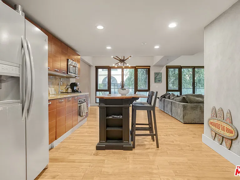 460 S Spring St #212 — Photo 18