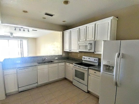 2nd image of 11372 Campfield Cir