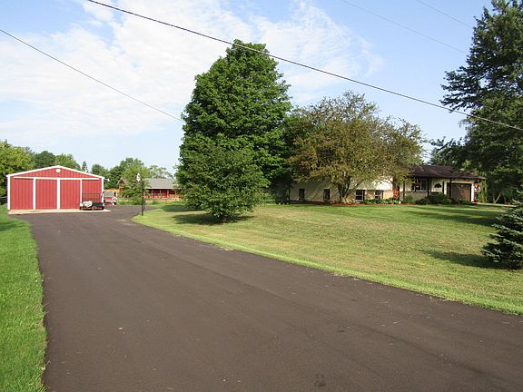 2nd image of 8453 Hanna Lake Ave SE