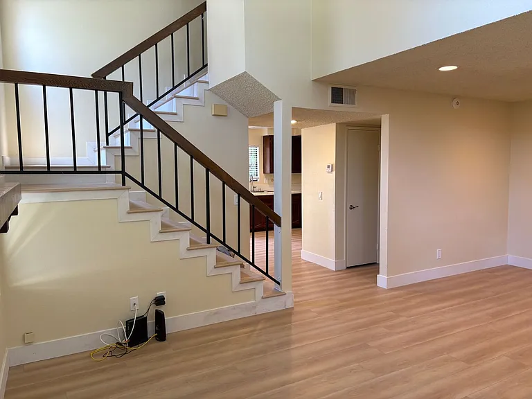 6865 Valley Circle Blvd #8 — Photo 1