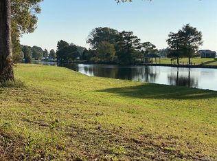237 Grandview Dr, Elizabeth City, NC 27909