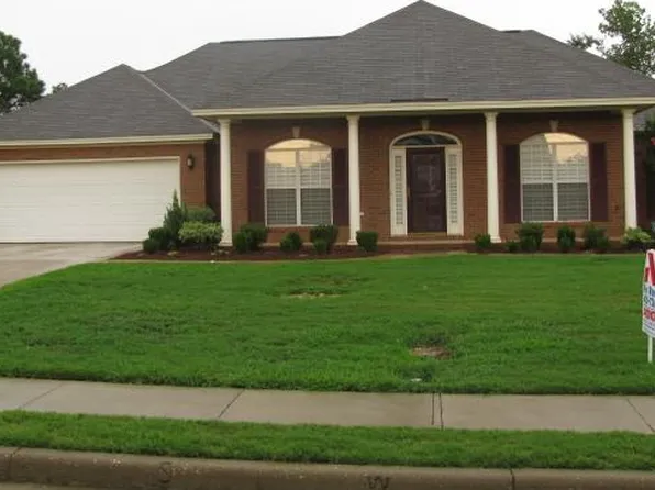 624 Prairieview Dr, Prattville, AL 36067
