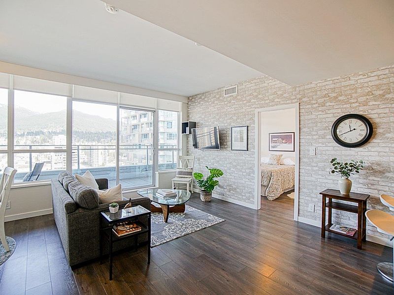 North Vancouver Apartment for rent - 2 Bedrooms — photo 3