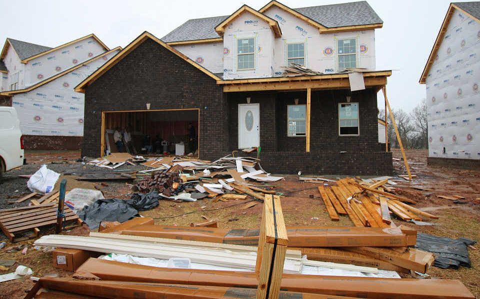 1st image of 142 Charleston Oaks