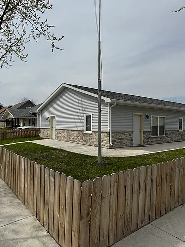 1600 4th Ave #1 Photo 1