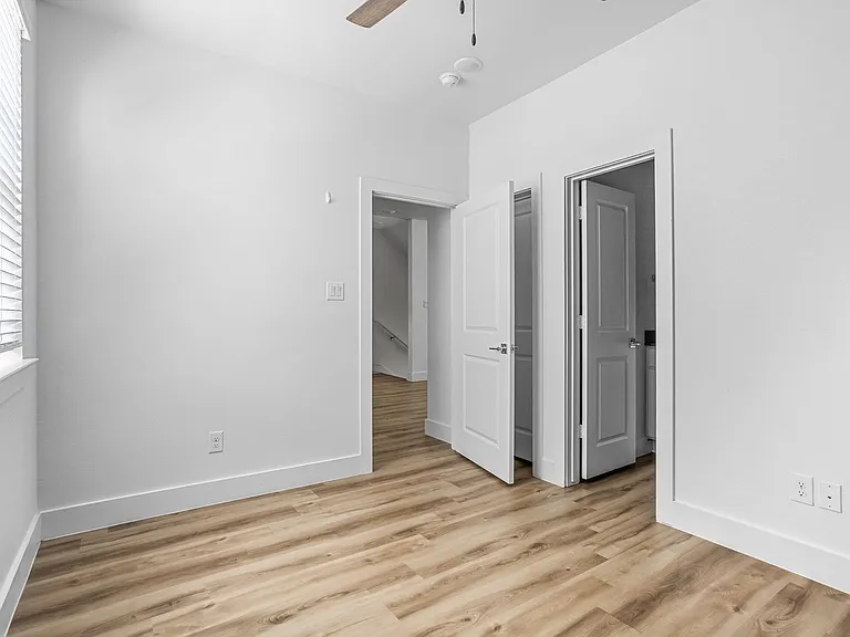 2509 Benbrook Blvd #902 — Photo 15