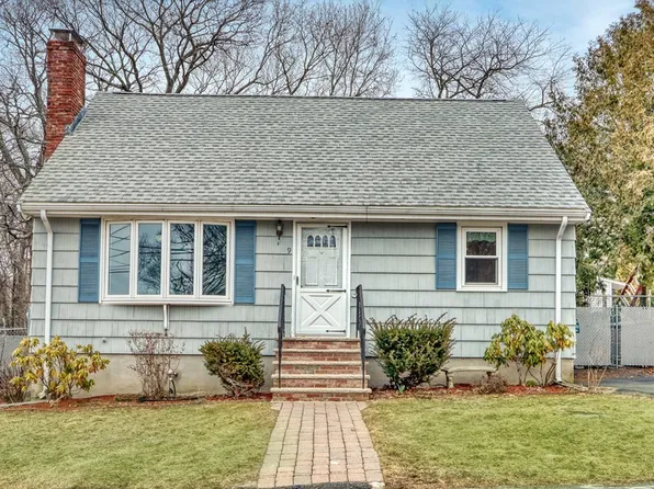 9 Fairview St, Saugus, MA 01906