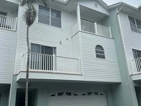 19817 Gulf Blvd APT 302, Indian Shores, FL 33785