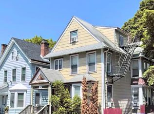 36 Hooker Ave, Poughkeepsie, NY 12601