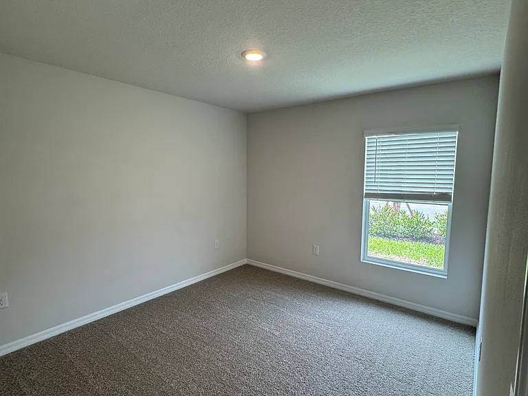 1106 Bourbon Ave — Photo 12