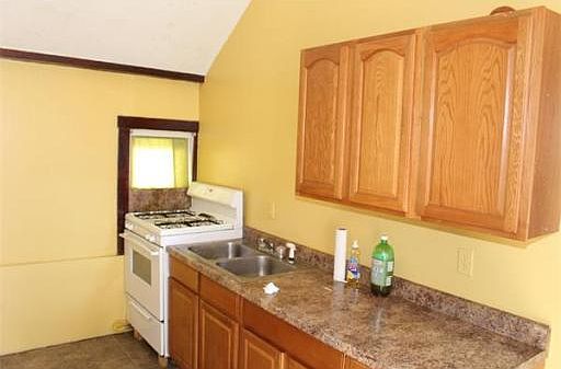 Unit 1 Kitchen