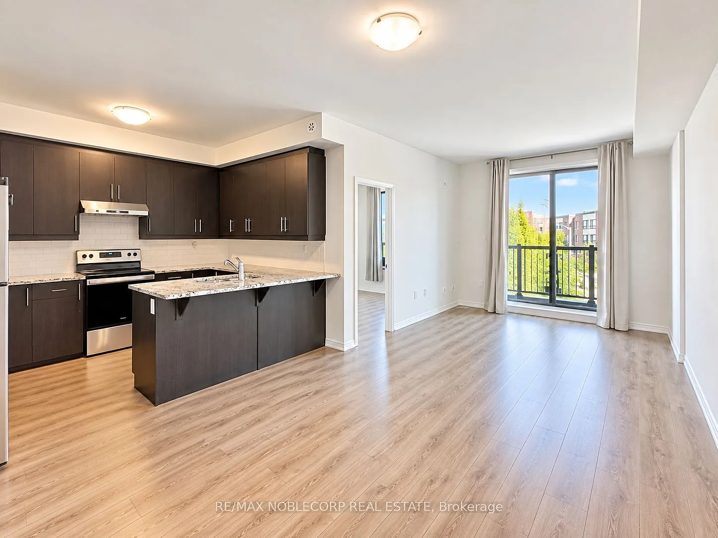 3 bed, $3,350 — Photo 3