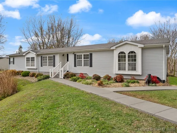 606 Leon Prall Road, Otisco, IN 47163