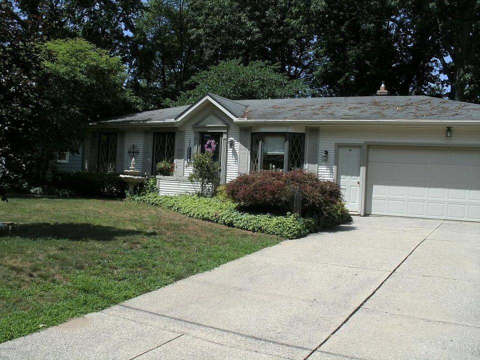 1st image of 5549 Kelekent Ave SE