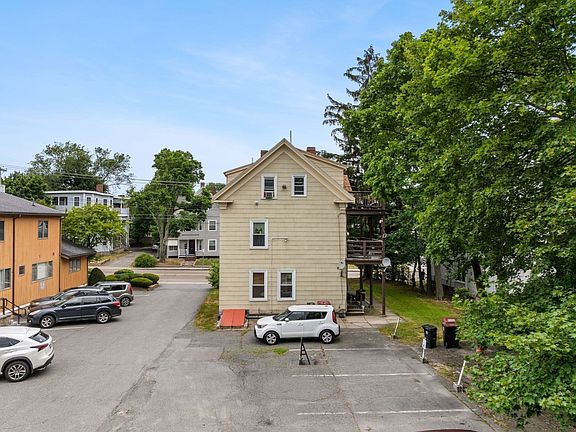 4th image of 282 Belmont St