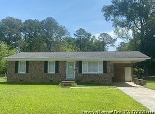 14 Richardson Rd, Bladenboro, NC 28320