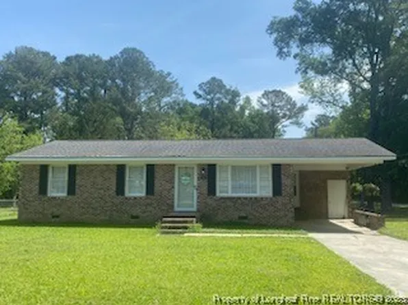 14 Richardson Rd, Bladenboro, NC 28320