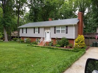 305 Oakridge Rd, Cary, NC 27511