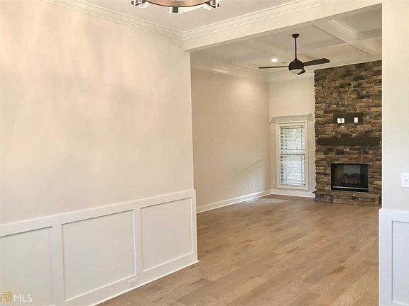 4th image of 100 Pine Trace Ln #109