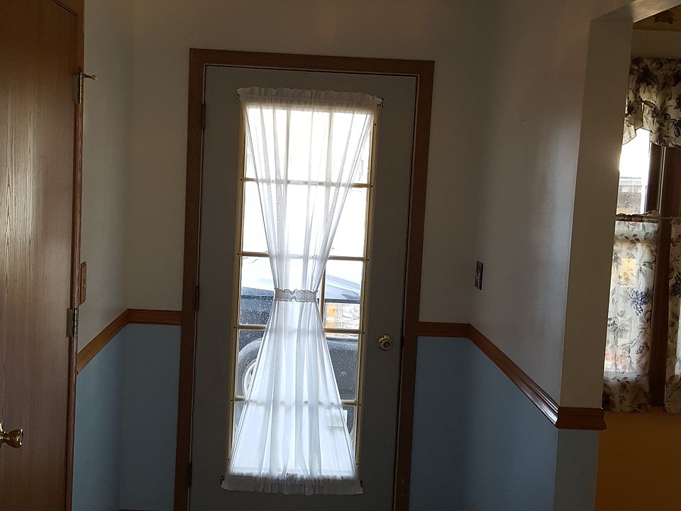 1st image of 205 David Dr
